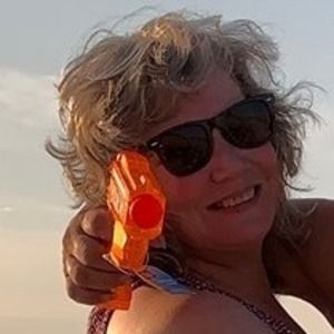 Meet your Posher, Carrie